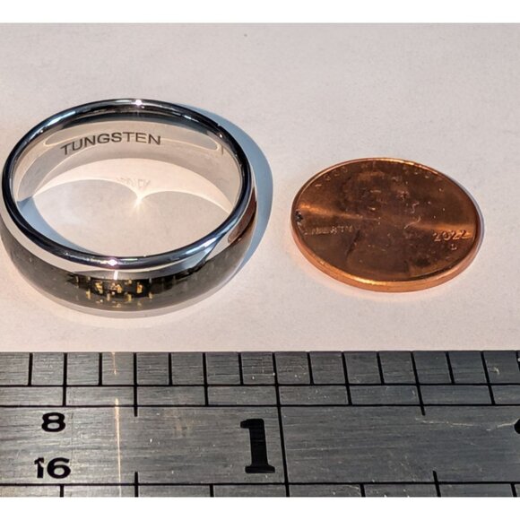 Mens Tungsten Ring Size 11.5 With Carbon Fiber Inlay - Picture 7 of 13